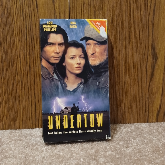 Undertow VHS - Picture 1 of 5